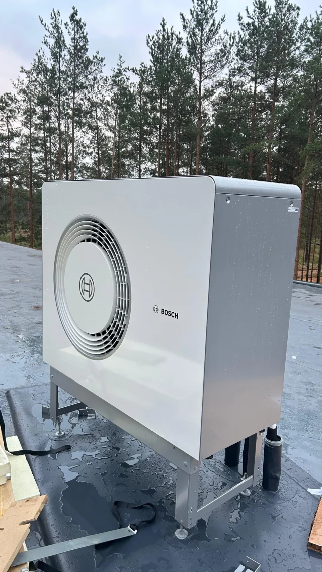 SIGATS uzstādīts Bosch Compress 5800i AW gaiss ūdens siltumsūknis